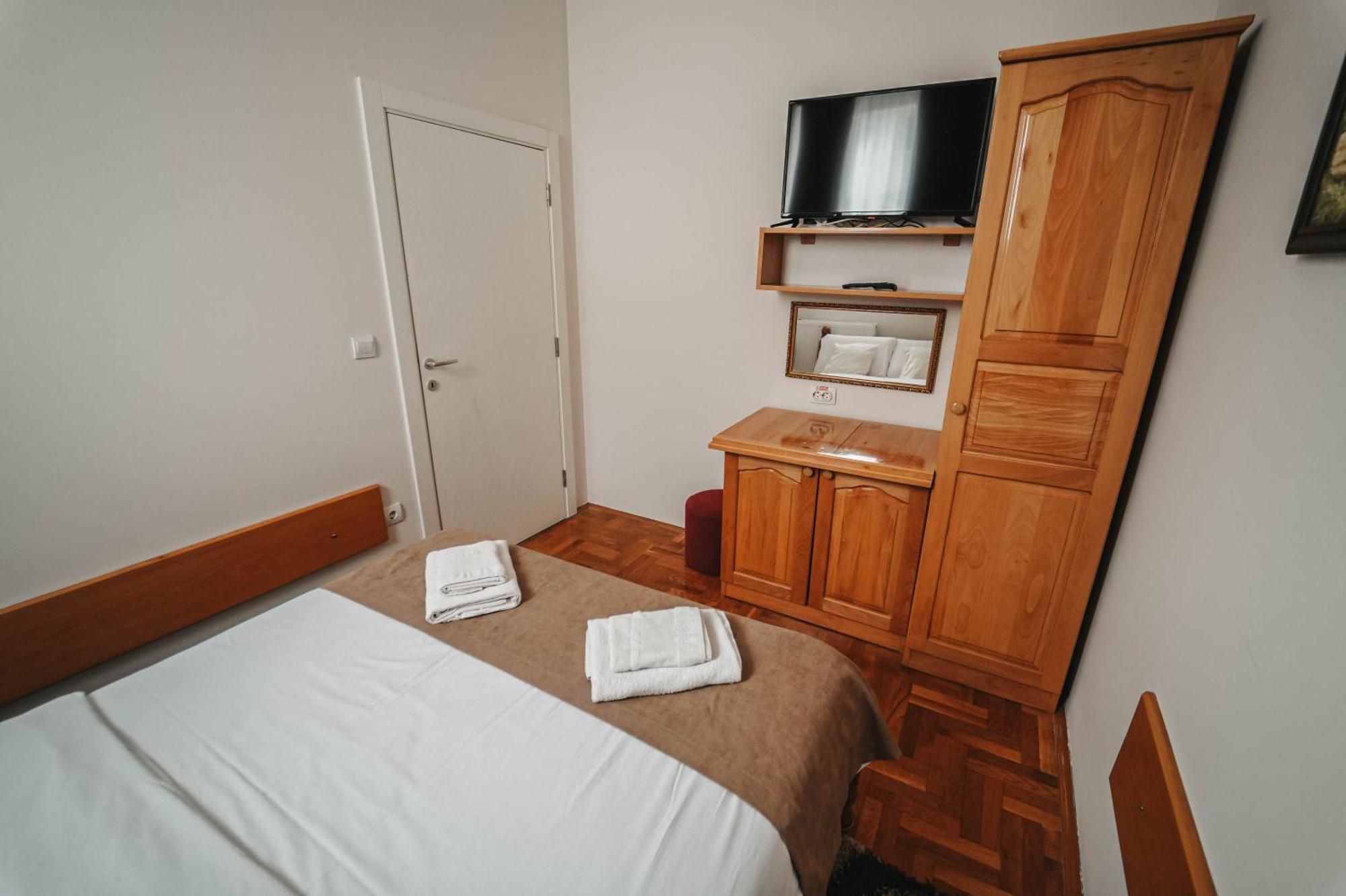 B&B Passage Sremska Mitrovica Eksteriør bilde