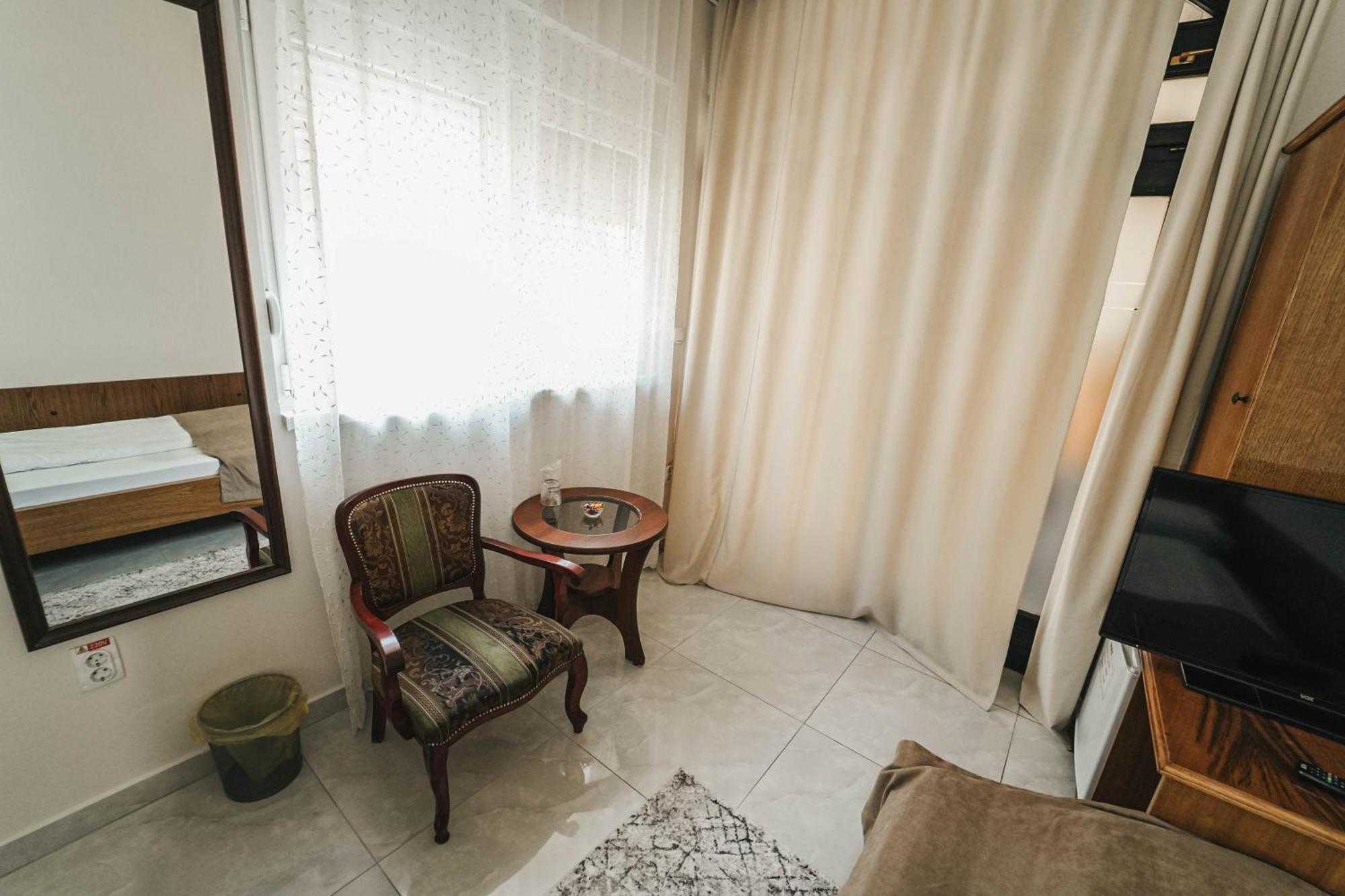 B&B Passage Sremska Mitrovica Eksteriør bilde