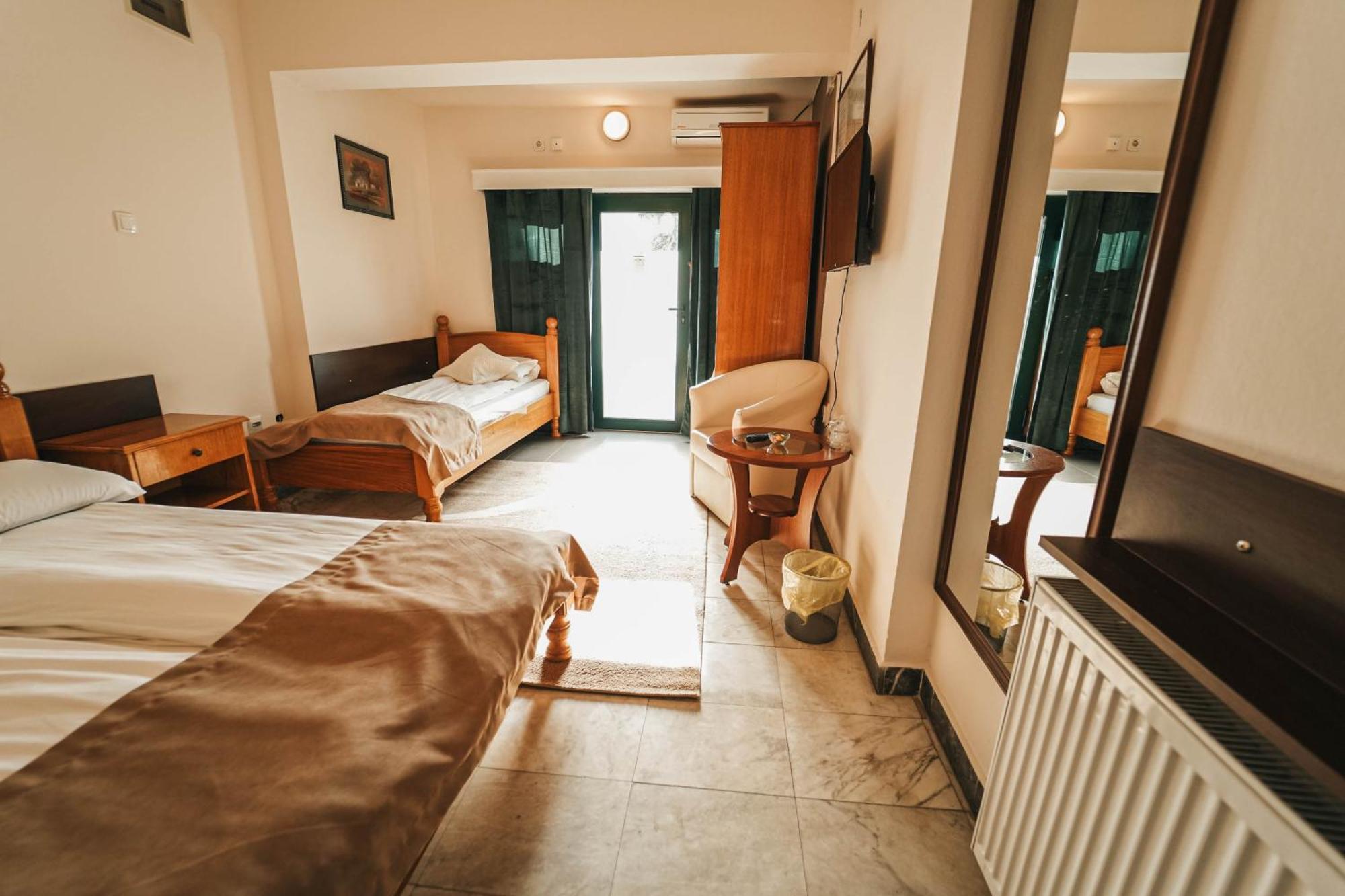 B&B Passage Sremska Mitrovica Eksteriør bilde