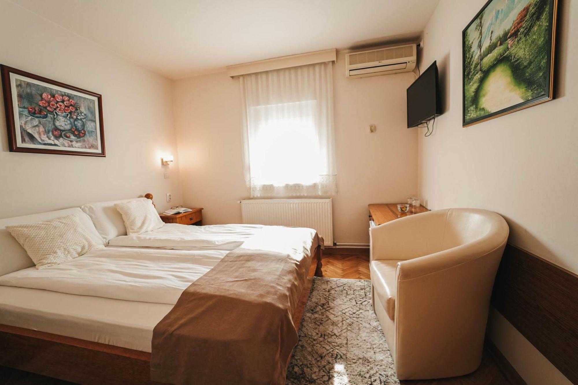 B&B Passage Sremska Mitrovica Eksteriør bilde
